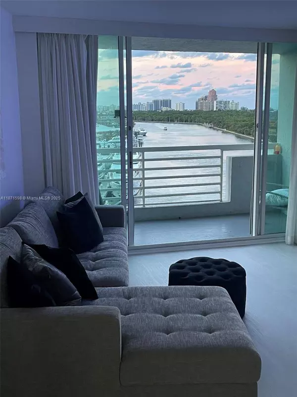 2670 E Sunrise Blvd #728, Fort Lauderdale, FL 33304