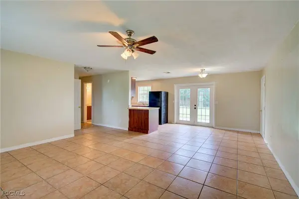 1209 SE 36th ST, Cape Coral, FL 33904