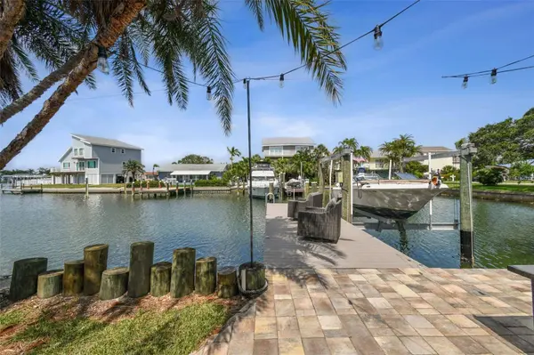 168 174TH TERRACE DR E, Redington Shores, FL 33708