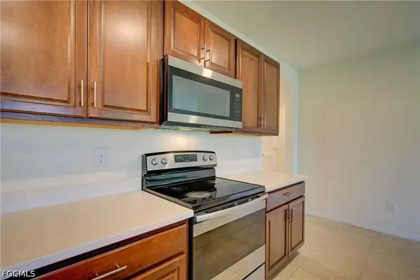 919 NE 11th ST, Cape Coral, FL 33909