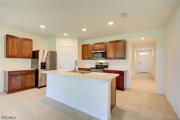 919 NE 11th ST, Cape Coral, FL 33909