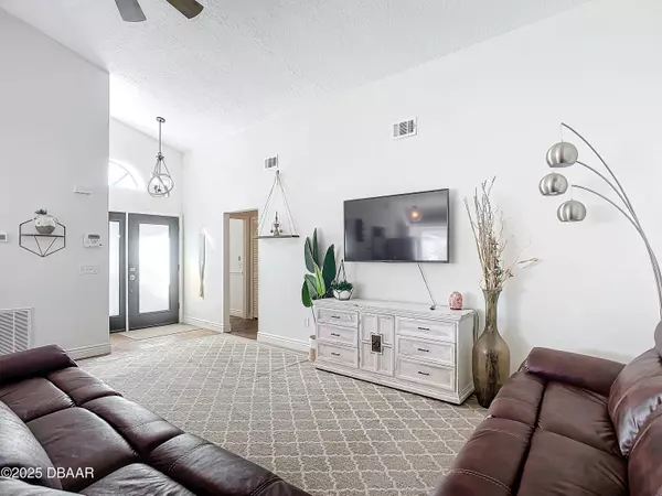 3439 Gaveson CT, Port Orange, FL 32129