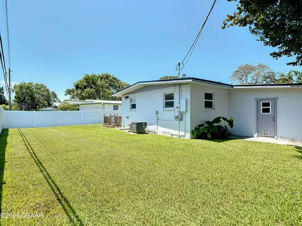 2051 Green ST, South Daytona, FL 32119