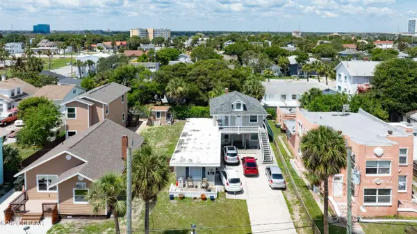 215 Wild Olive AVE, Daytona Beach, FL 32118