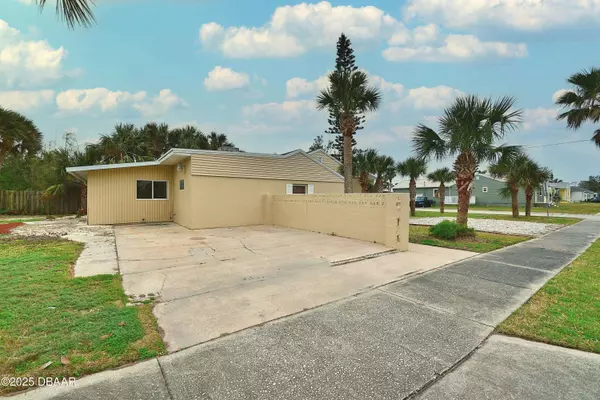 101 Lucky DR, Ormond Beach, FL 32176