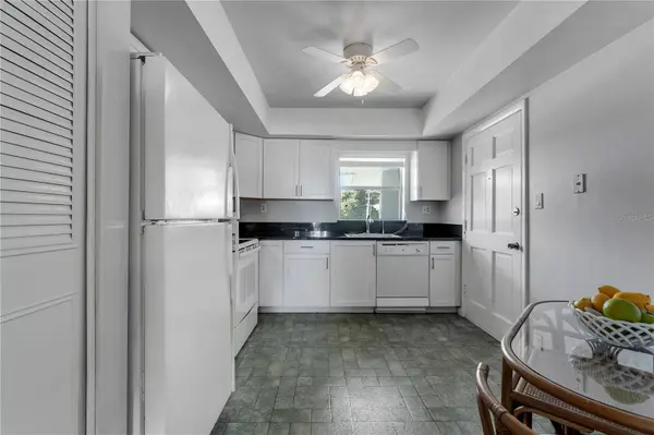 5540 N OCEAN BLVD #206, Ocean Ridge, FL 33435