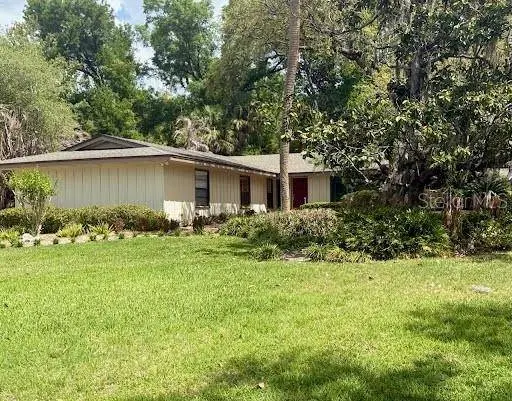 2053 WOODY DR, Windermere, FL 34786