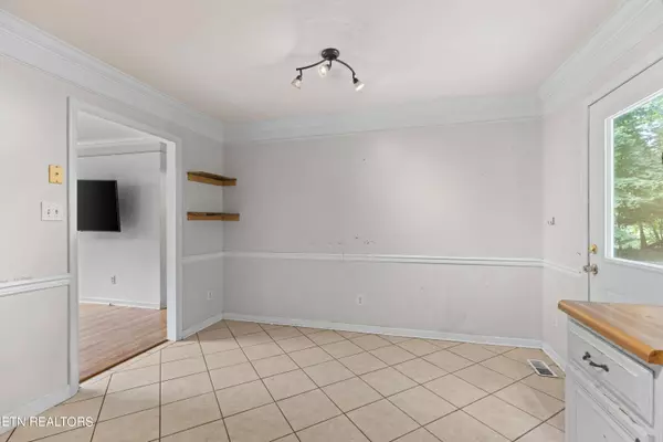 230 Dotson Creek Rd, Washburn, TN 37888