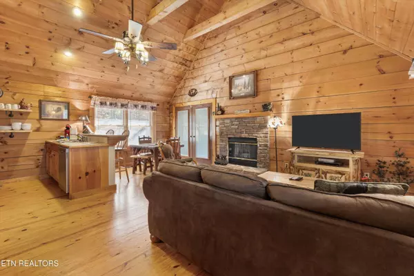 214 Tsali WAY, Sevierville, TN 37876