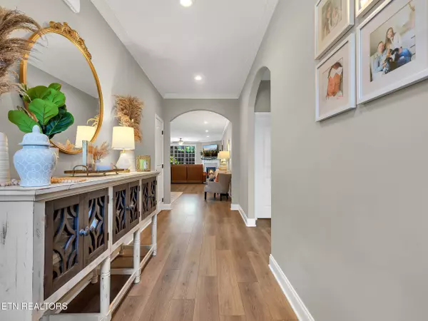 2226 Boulder Crest LN, Sevierville, TN 37876