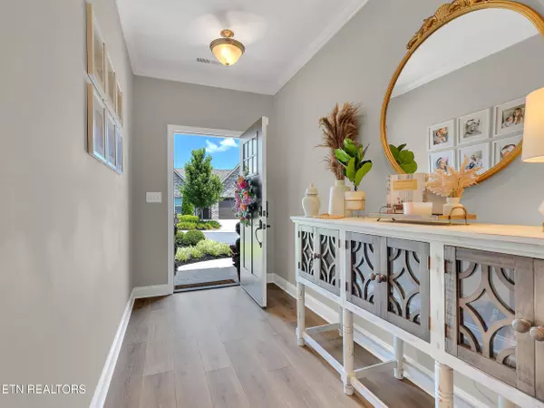 2226 Boulder Crest LN, Sevierville, TN 37876