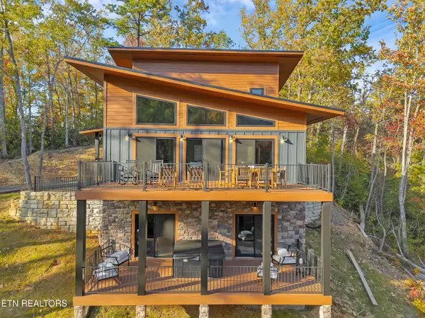 2671 Switchback Way, Cosby, TN 37722