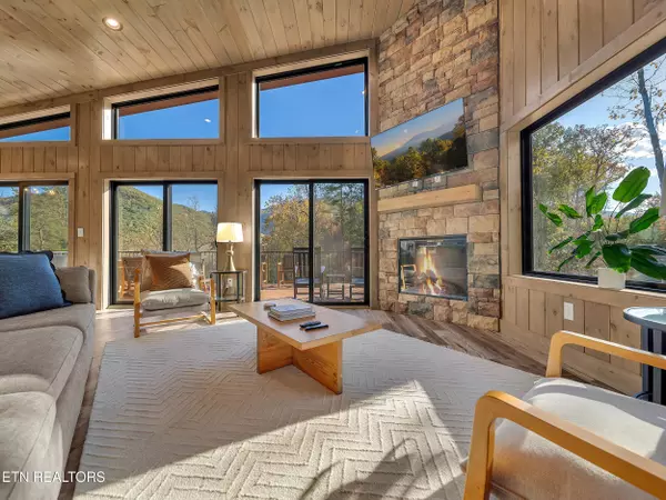 2671 Switchback Way, Cosby, TN 37722