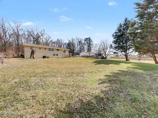 209 Wakefield Rd, Knoxville, TN 37922