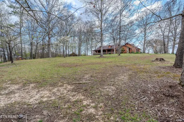 2473 Old Newport Hwy, Sevierville, TN 37876-2197