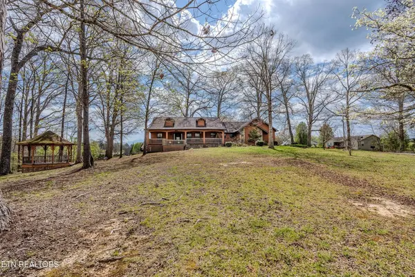 2473 Old Newport Hwy, Sevierville, TN 37876-2197