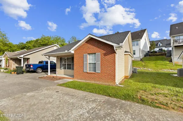 918 Middlebrook CT, Sevierville, TN 37862