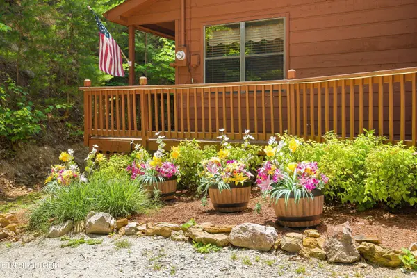 3456 Bear Mountain LN, Sevierville, TN 37876