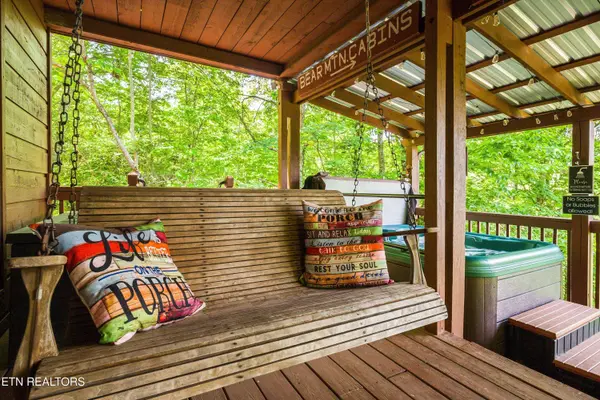 3456 Bear Mountain LN, Sevierville, TN 37876