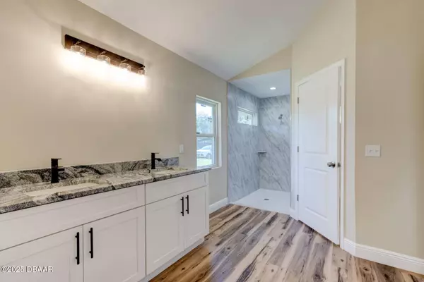 1120 6th ST, Daytona Beach, FL 32117