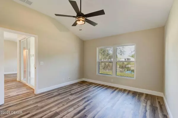 1120 6th ST, Daytona Beach, FL 32117