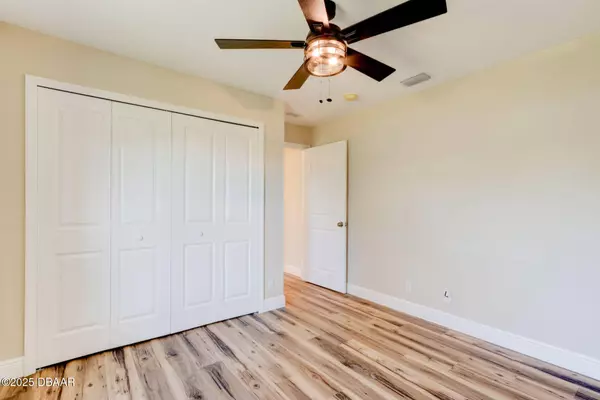 1120 6th ST, Daytona Beach, FL 32117