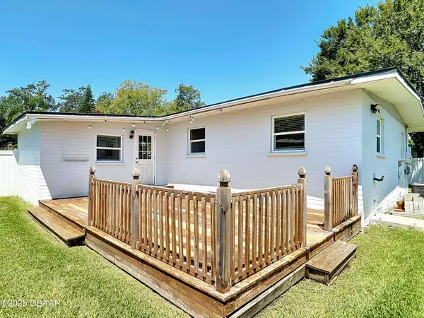 2051 Green ST, South Daytona, FL 32119