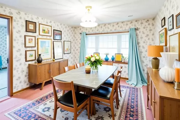 37 Colonial Way, Rehoboth, MA 02769