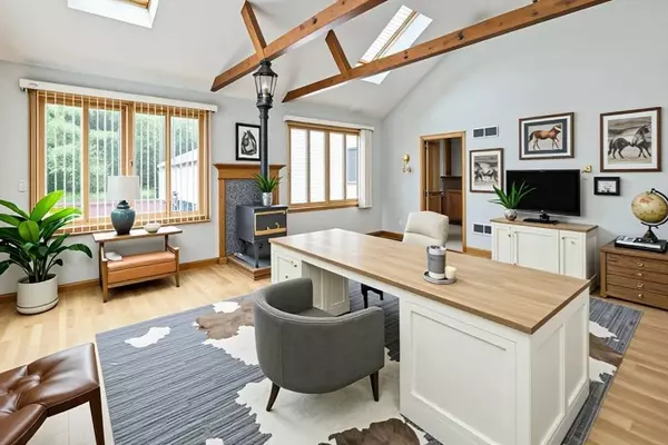 37 Colonial Way, Rehoboth, MA 02769