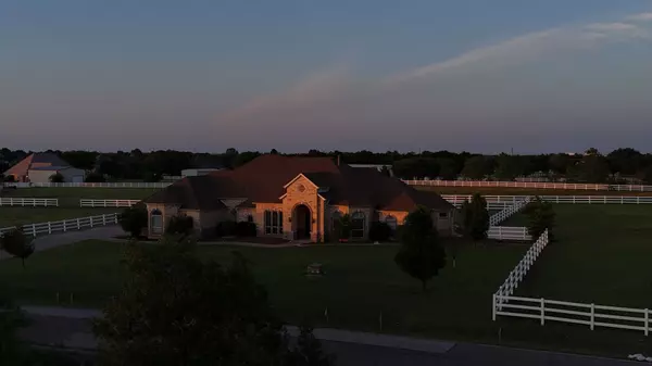 SOLD: Record-Breaking Equestrian Estate in Haslet, Texas,Curtis Rose
