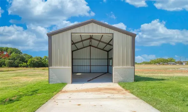 1016 Emery Court, Weatherford, TX 76087