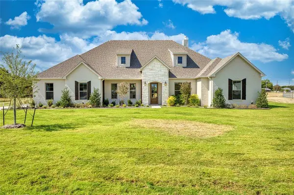 1016 Emery Court, Weatherford, TX 76087