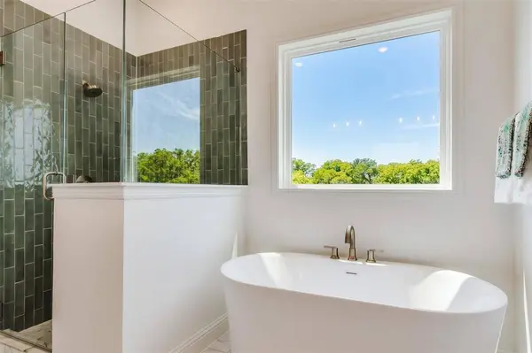 913 Triple Crown Court, Willow Park, TX 76087