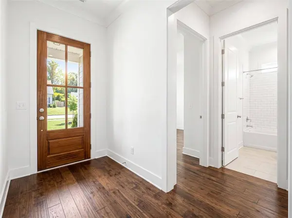 782 Sterling Drive, Benbrook, TX 76126