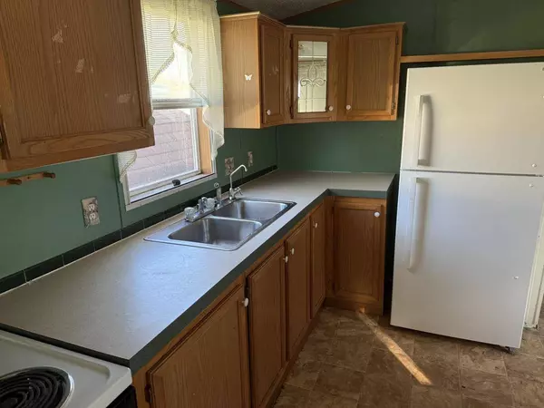 76 Wauona Trail, Portage, WI 53901