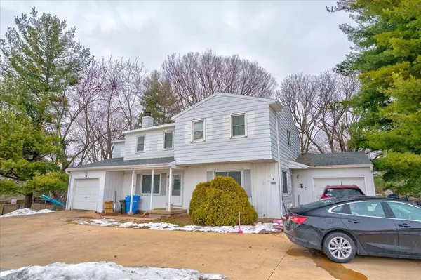 5302 Williamsburg Way, Fitchburg, WI 53719