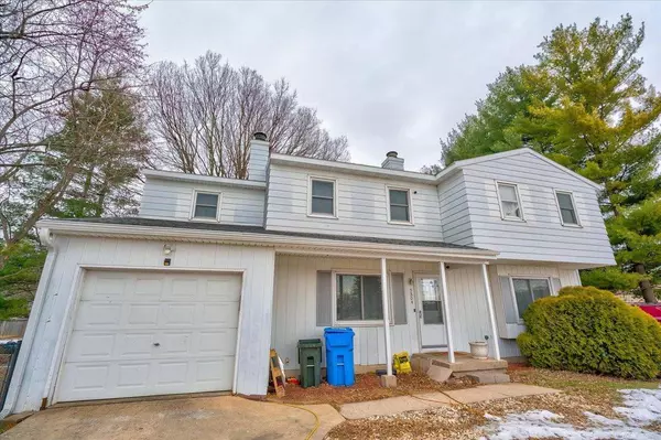 5302 Williamsburg Way, Fitchburg, WI 53719