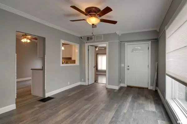 1201 N 12TH ST, Quincy, IL 62301