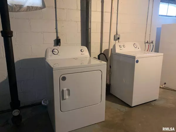 1014 N 6TH ST, Quincy, IL 62301