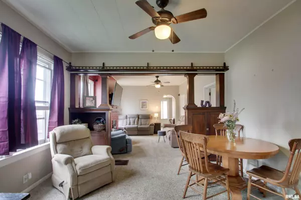 344 S STATE RD, Mendon, IL 62351