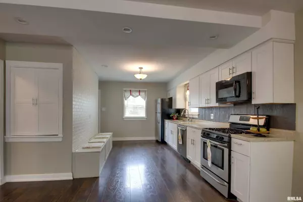 2016 SYCAMORE ST, Quincy, IL 62301