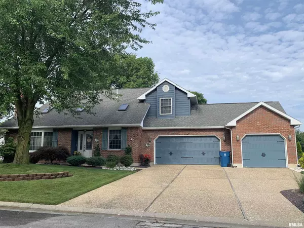 1404 Deer Field RD, Quincy, IL 62305