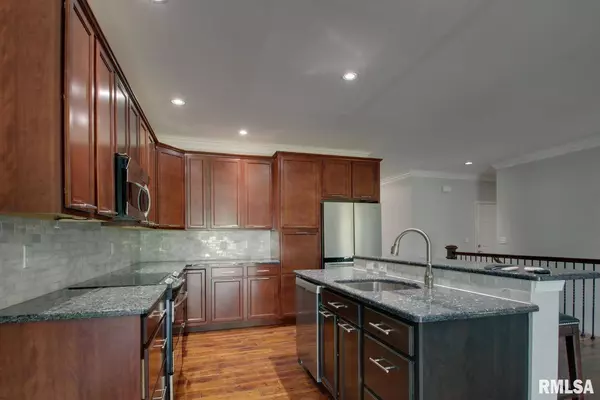 3505 Wysteria LN, Quincy, IL 62301