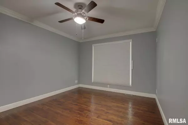 3505 Wysteria LN, Quincy, IL 62301