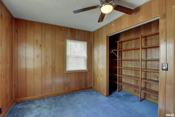 1415 N 10TH ST, Quincy, IL 62301