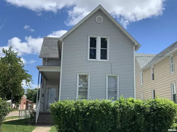 832 N 11TH ST, Quincy, IL 62301