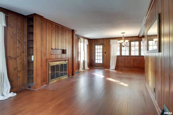 2808 Maine ST, Quincy, IL 62301