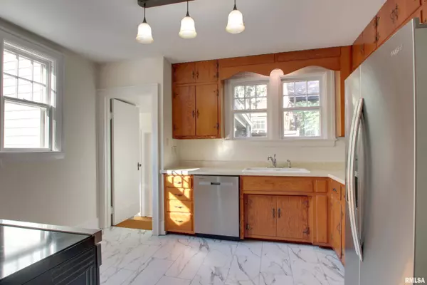 2808 Maine ST, Quincy, IL 62301