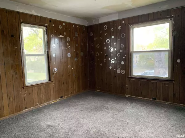 2810 Lind ST, Quincy, IL 62301