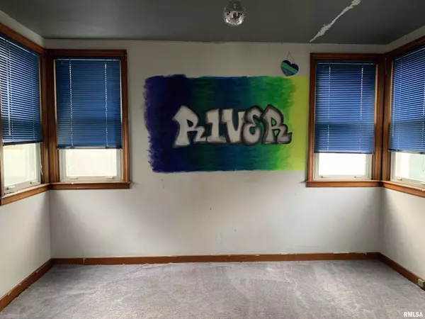 2810 Lind ST, Quincy, IL 62301